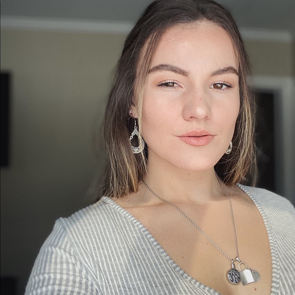 Meet your Posher, Katie